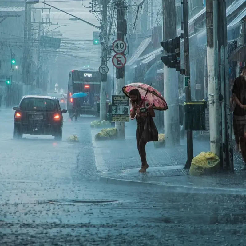 El Niño warming in the central and eastern equatorial Pacific Ocean