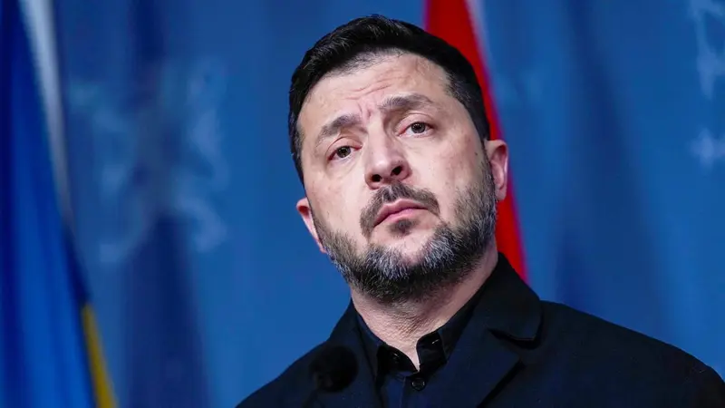 Владимир Зеленский выступает на пресс-конференции в Осло.