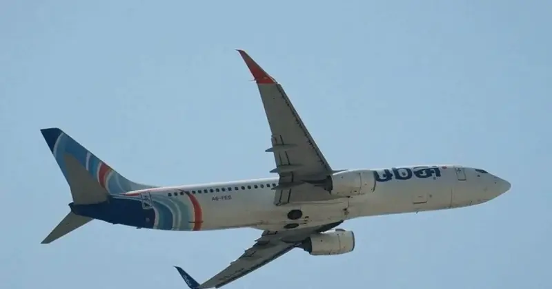 Самолёт Flydubai в аэропорту на фоне расследования нападения в кабине